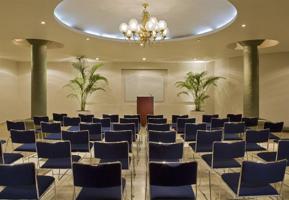Hotel Krystal Satelite Maria Barbara à Tlalnepantla  Facilités photo Meeting room