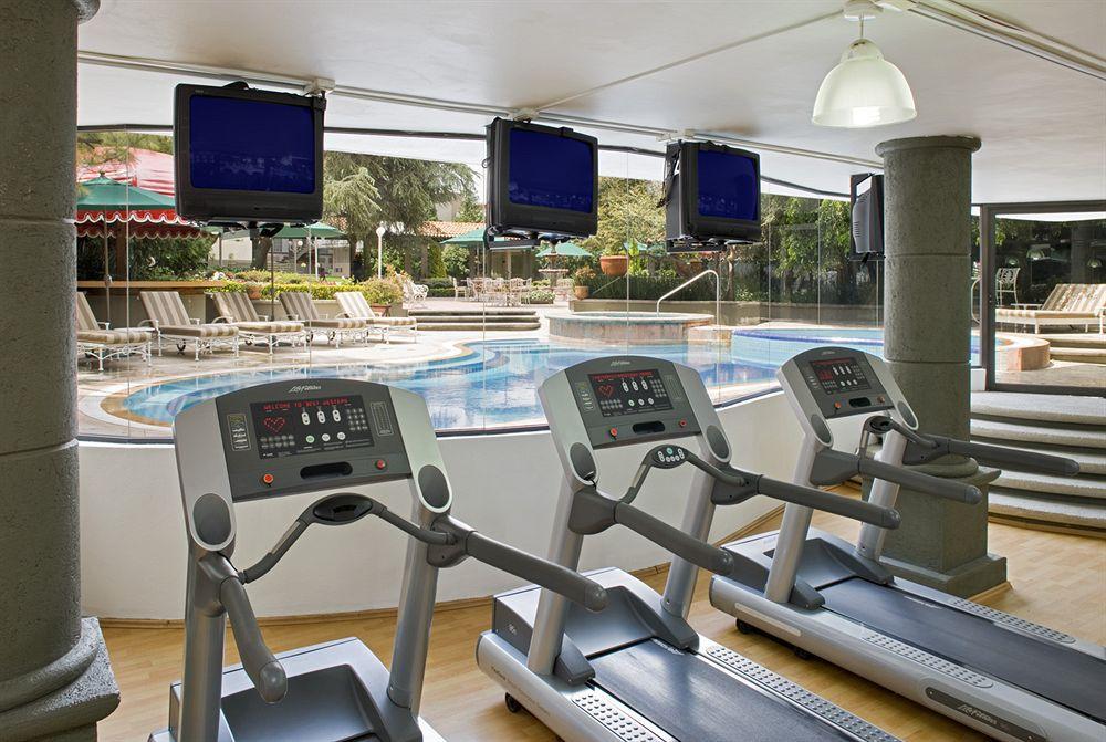 Hotel Krystal Satelite Maria Barbara à Tlalnepantla  Facilités photo The gym at the InterContinental