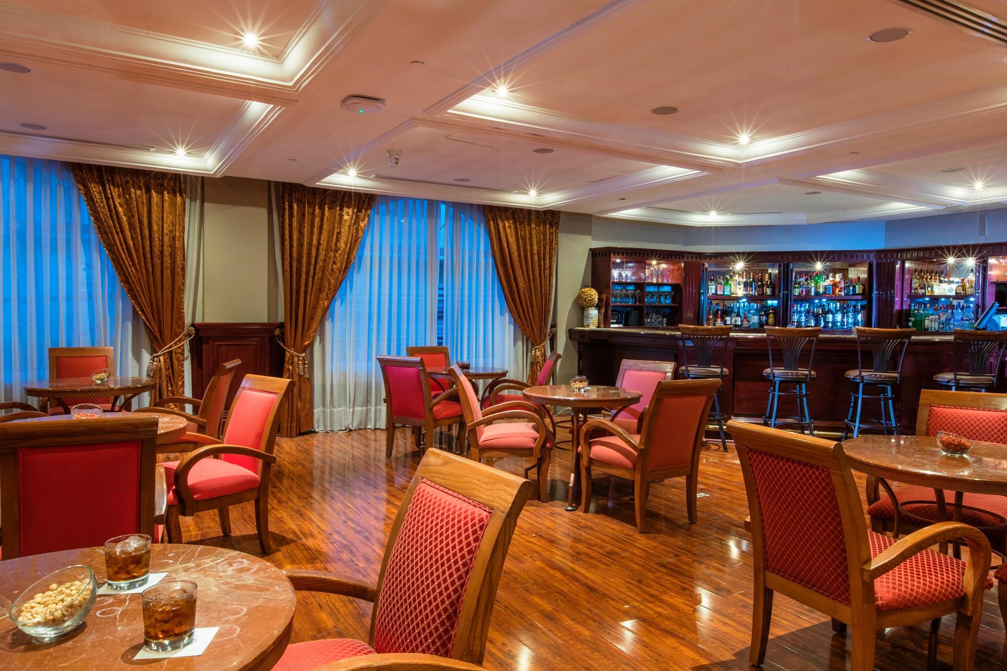 Hotel Krystal Satelite Maria Barbara à Tlalnepantla  Extérieur photo The bar at the 19th floor