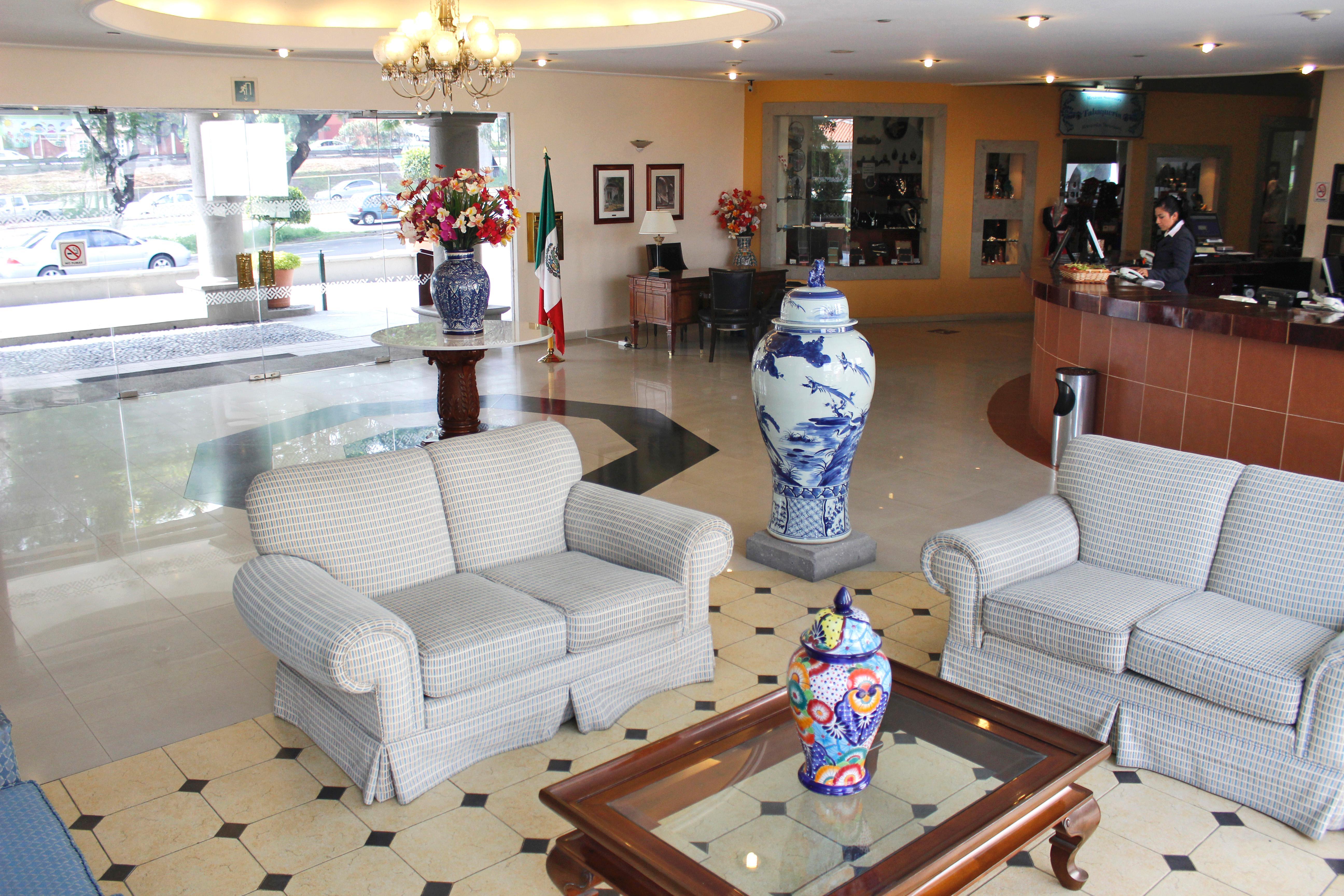 Hotel Krystal Satelite Maria Barbara à Tlalnepantla  Extérieur photo Lobby
