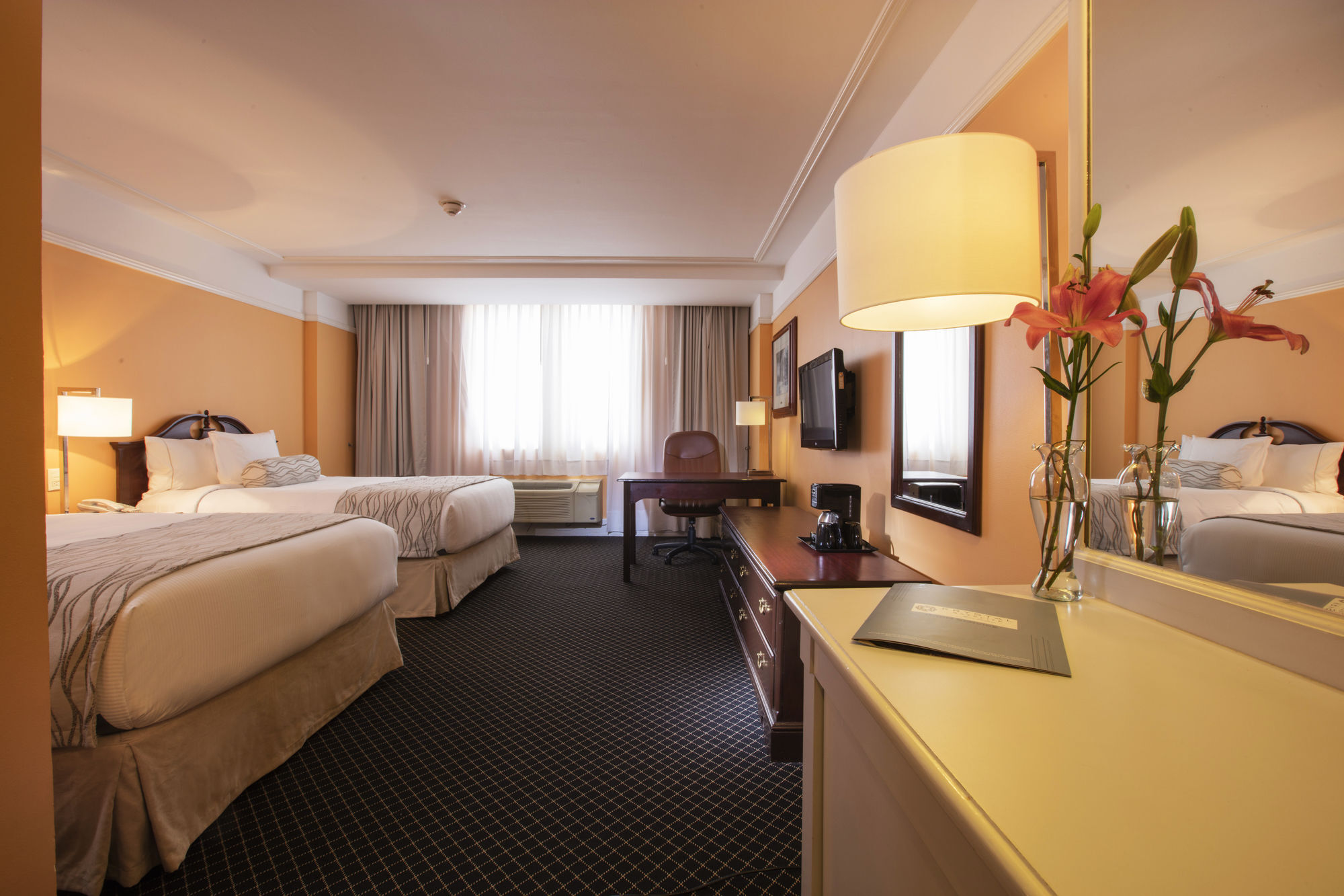 Hotel Krystal Satelite Maria Barbara à Tlalnepantla  Extérieur photo